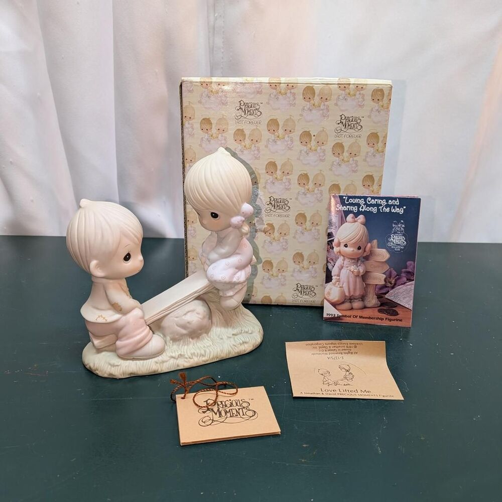 Rare Vintage 1978 Precious Moments porcelain bisque figurine Love Lifted Me